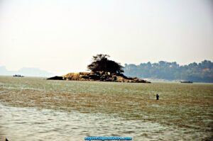 Uzan Bazar Ferry Ghat